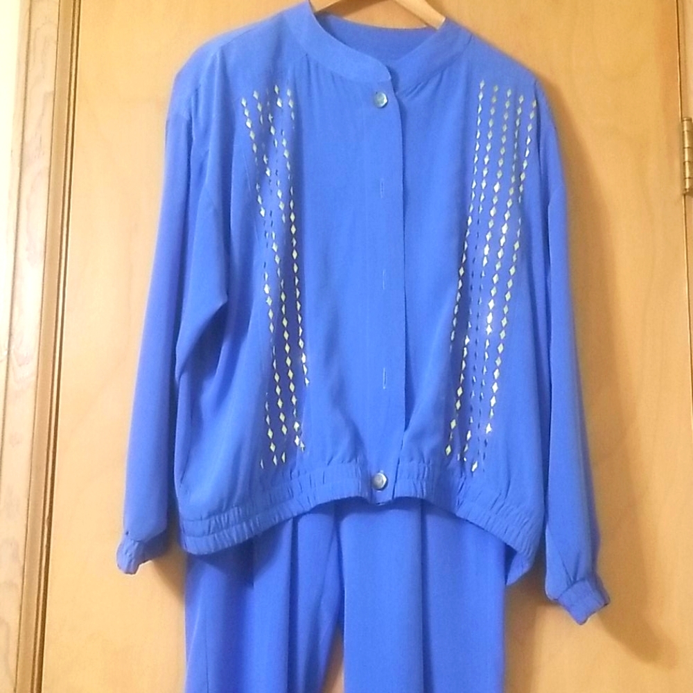 Leisure Pantsuit ➕ [3]